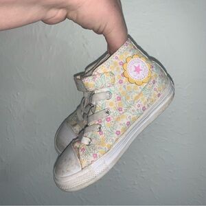 Converse floral high top toddler sneakers 9C